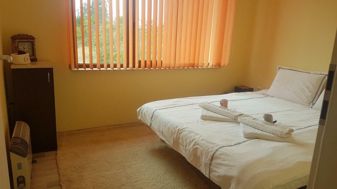 Malavi Guest House Krasen! Comfort&Clean! Екстериор снимка